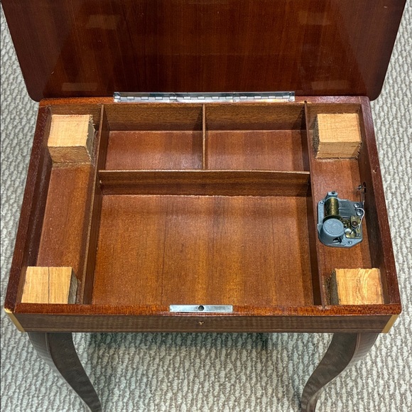 Vintage Italian Music Jewelry Table w Inlaid Marquetry; Swiss Music-'Love Story' - Picture 14 of 16